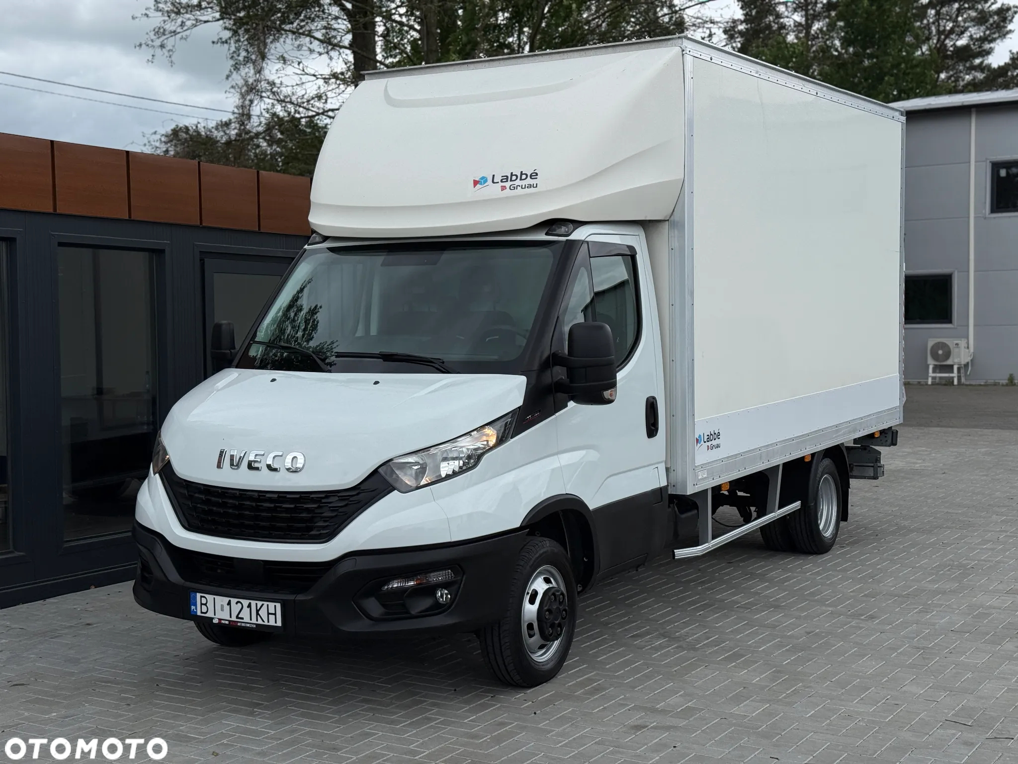 Iveco Daily 35C16 3.0 HPI 160KM / Kontener 4,2m + Winda 750KG / 2020R / Zarejestrowany w PL - 15