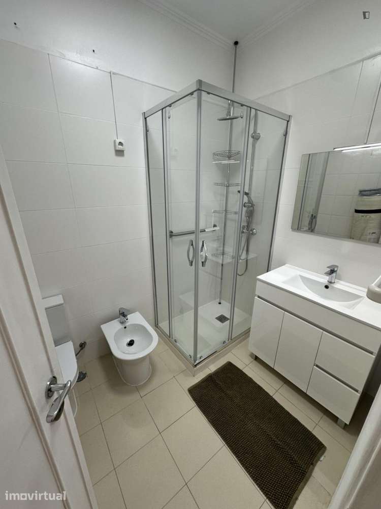 Quarto - localizado em Lisbon - Grande imagem: 2/6