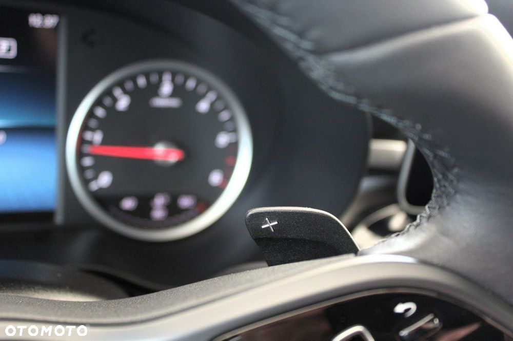 Mercedes-Benz Klasa C 200 d T 9G-TRONIC Exclusive - 24