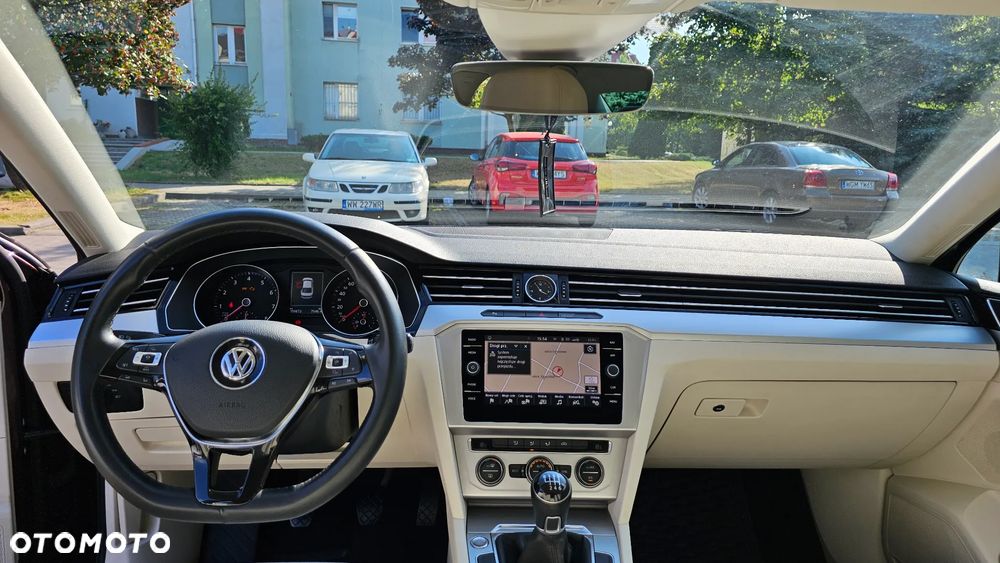 Volkswagen Passat 1.8 TSI BMT Comfortline - 9