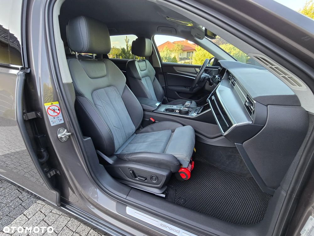Audi A6 Allroad - 11