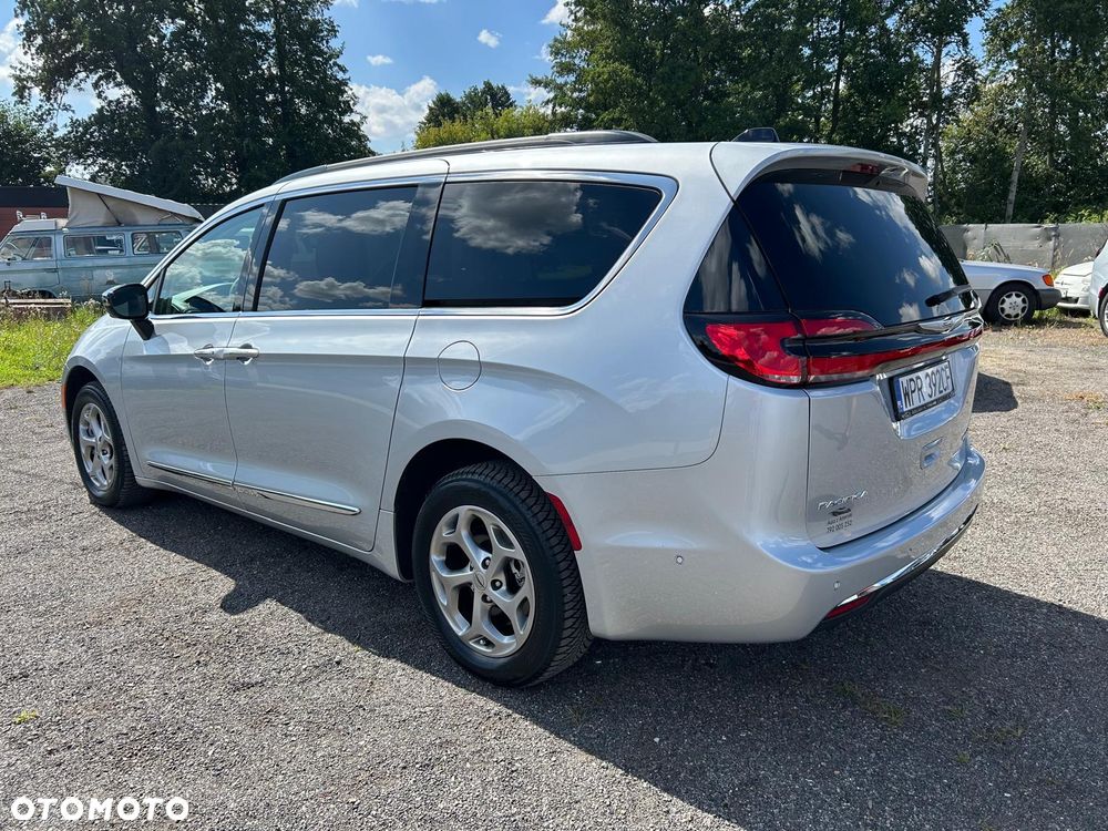 Chrysler Pacifica - 13