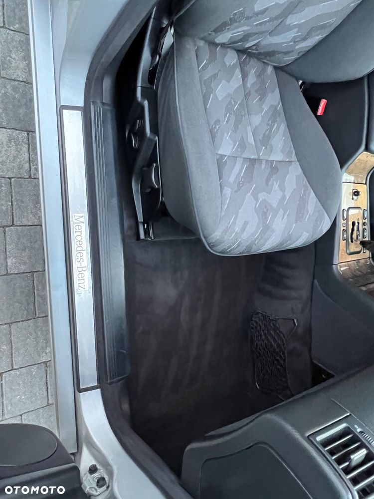 Mercedes-Benz Klasa E - 11