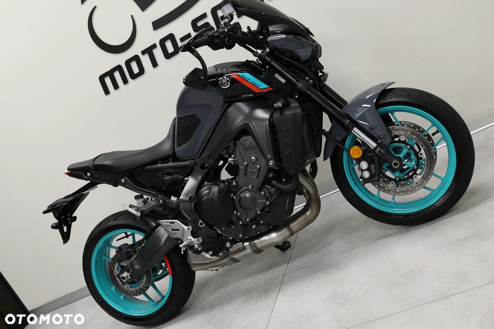 Yamaha MT - 8