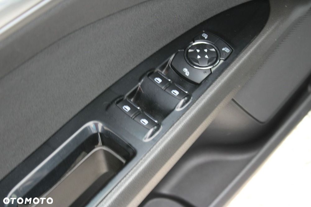 Ford Mondeo - 14