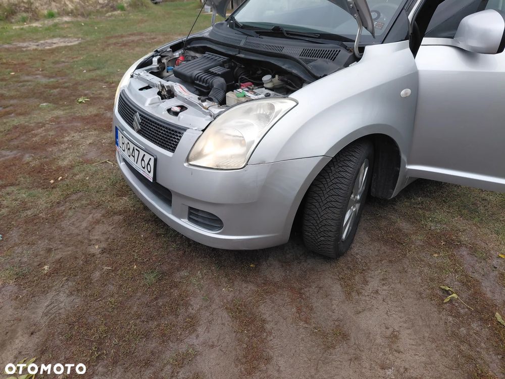 Suzuki Swift - 11