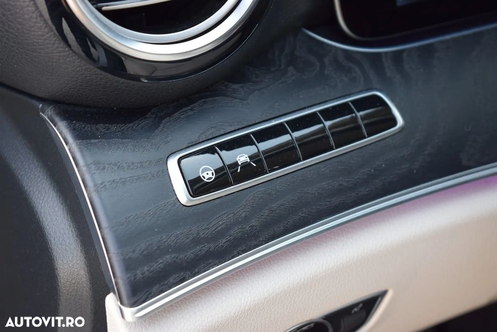Mercedes-Benz E 220 d 4MATIC Aut. - 22