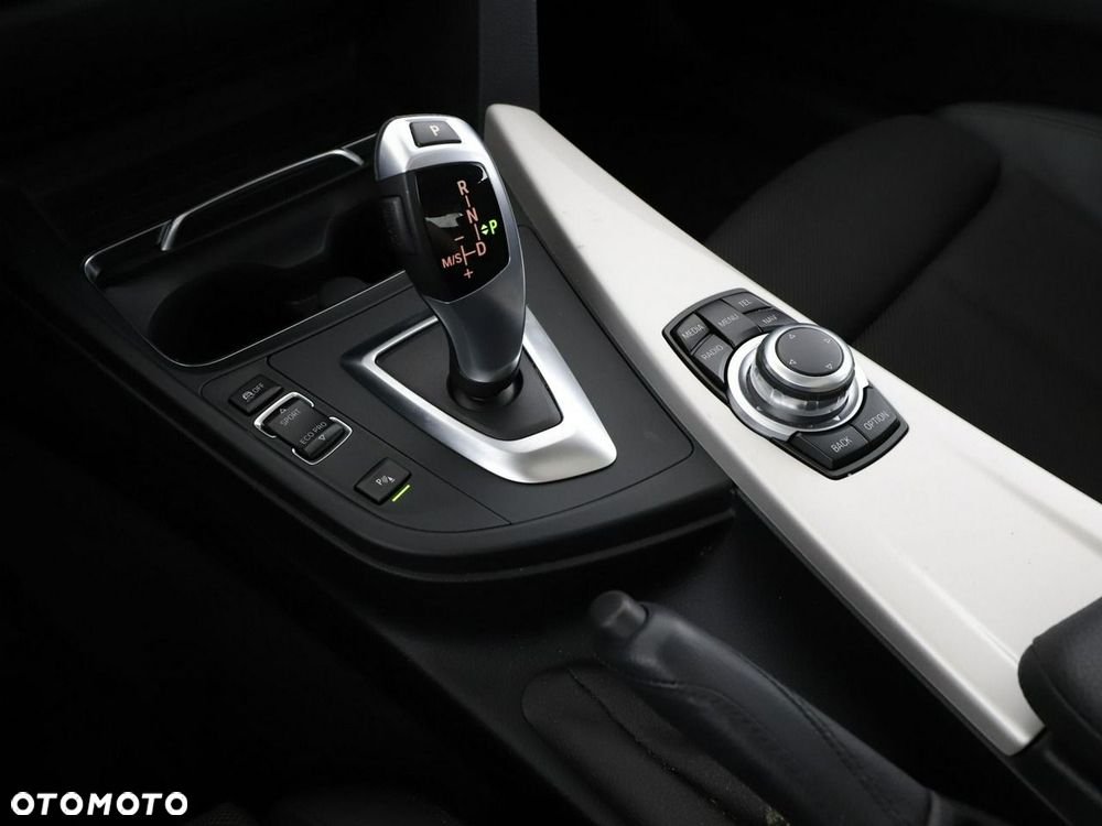BMW Seria 4 420d Advantage - 28