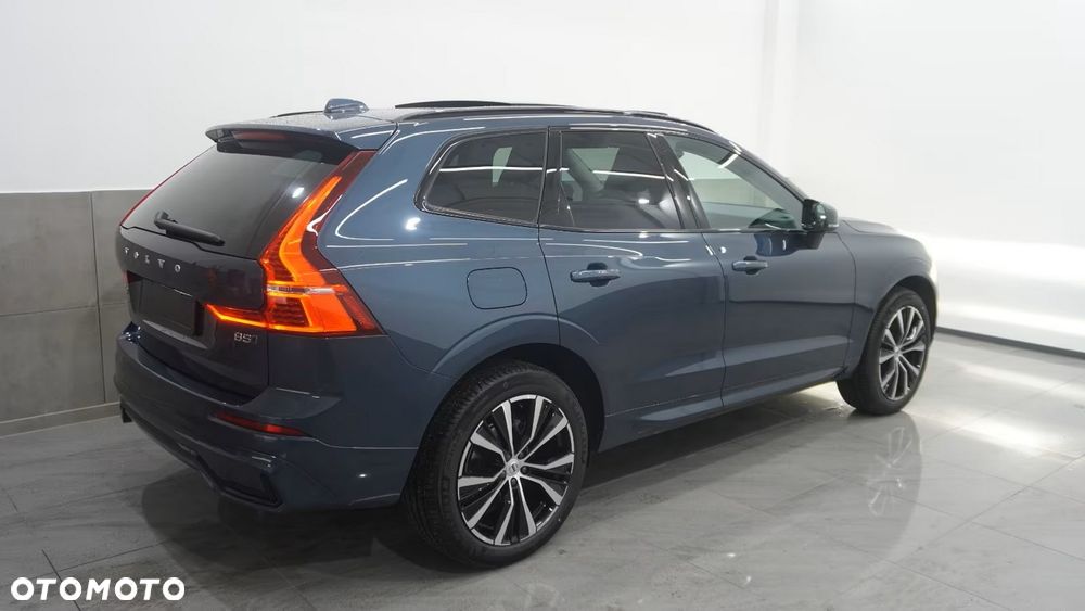 Volvo XC 60 B5 B AWD Plus Dark - 7