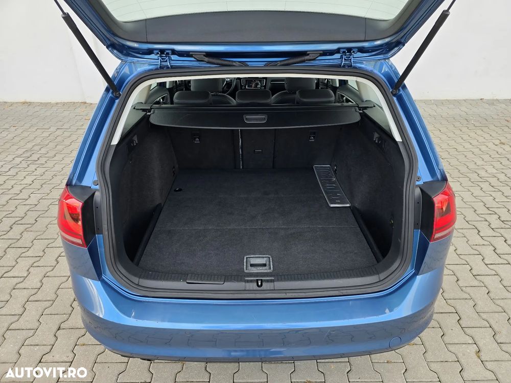 Volkswagen Golf 2.0 BlueTDI Highline - 12
