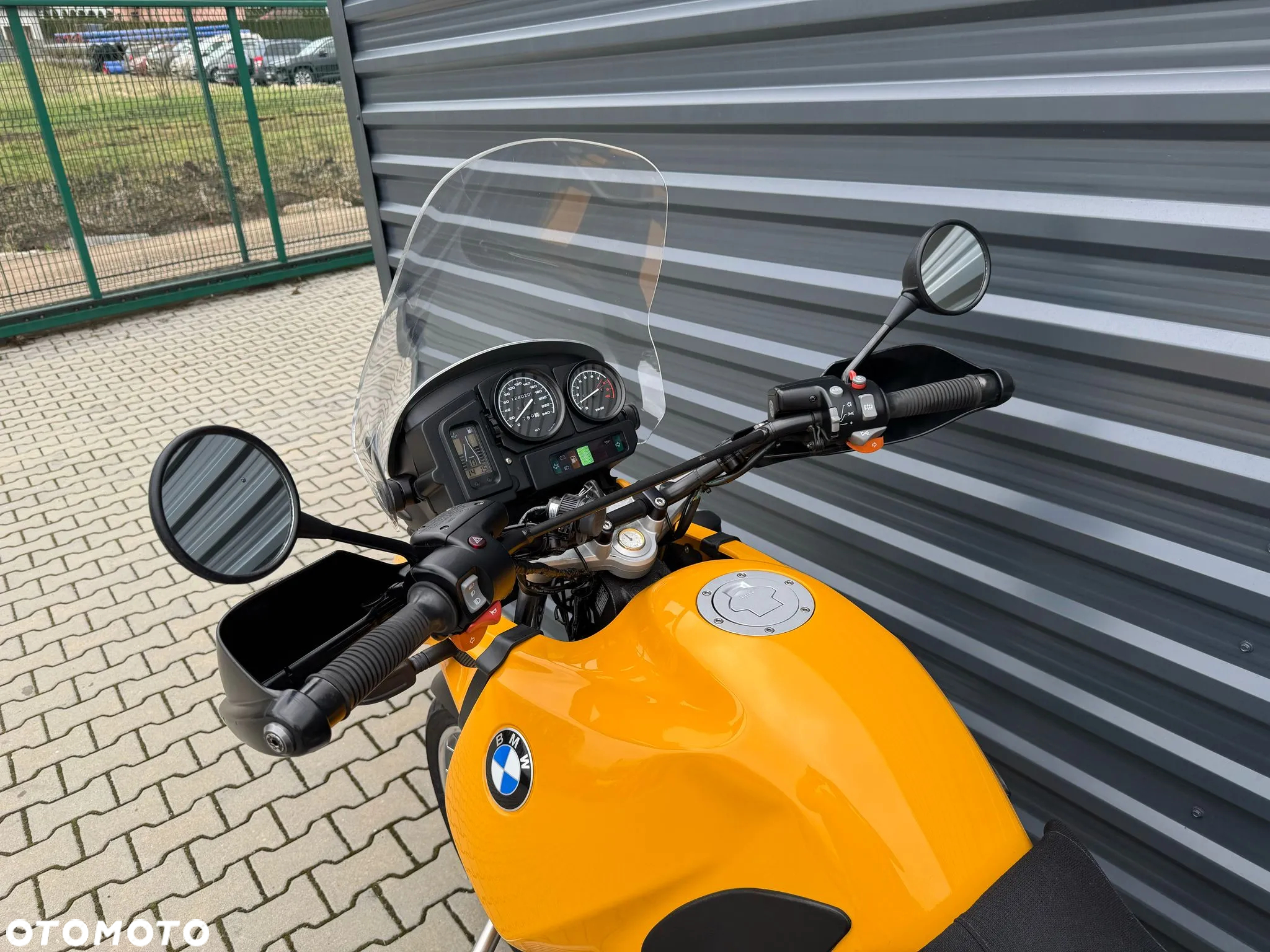 BMW R - 7
