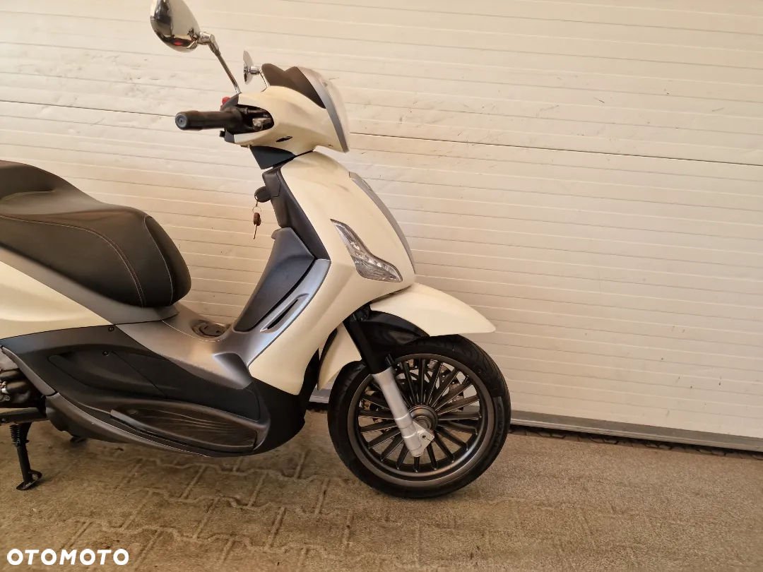 Piaggio Beverly - 19