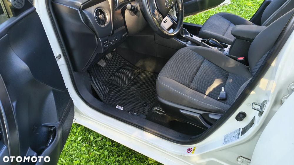 Toyota Corolla 1.4 D-4D Comfort - 25