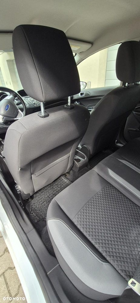 Ford Fiesta - 9