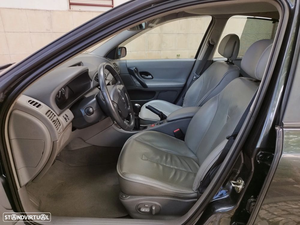 Renault Laguna 1.9 dCi Privilège - 6
