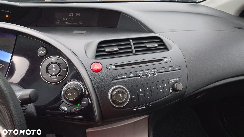 Honda Civic 1.8 Comfort - 21