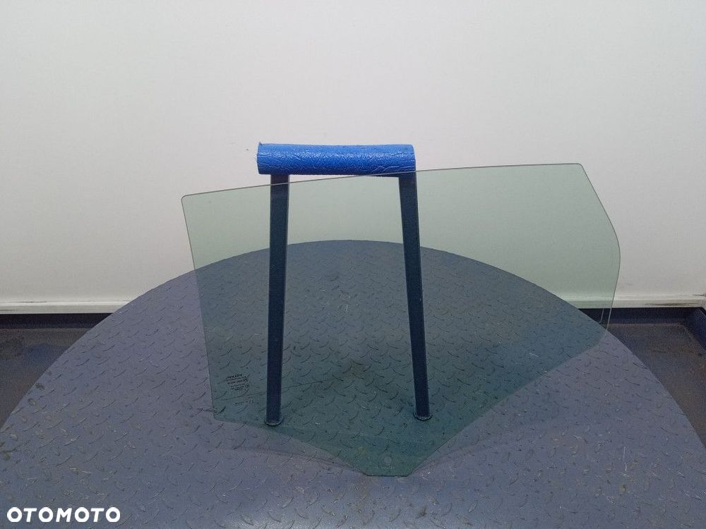 VOLVO V40 II SZYBA DRZWI TYŁ PRAWA TYLNA - 2