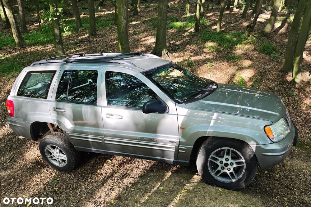 Jeep Grand Cherokee - 14