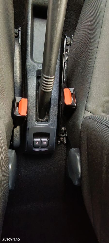 Dacia Sandero - 10