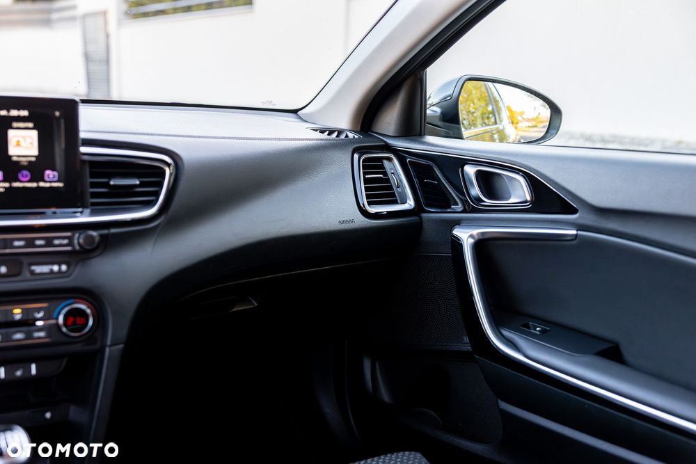 Kia Ceed 1.6 CRDi Platinum Edition - 34