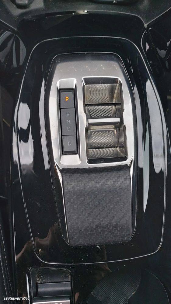 Peugeot e-2008 50 kWh GT Pack - 6