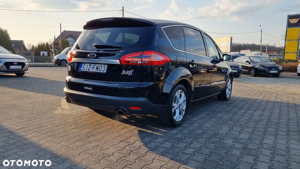 Ford S-Max - 8