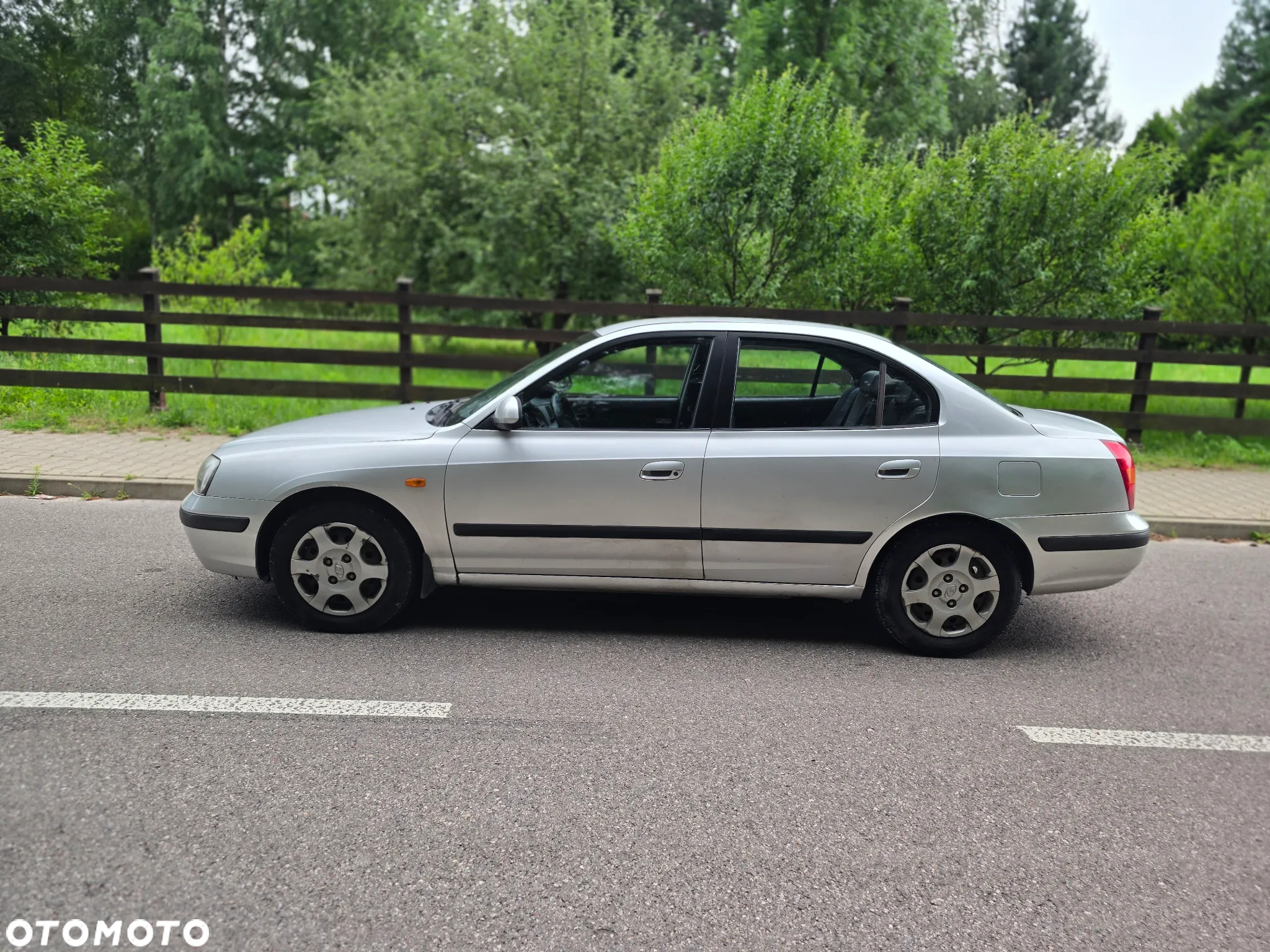 Hyundai Elantra 2.0 GLS - 17
