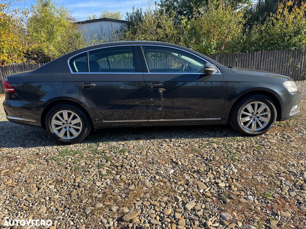 Volkswagen Passat 2012 photo 5