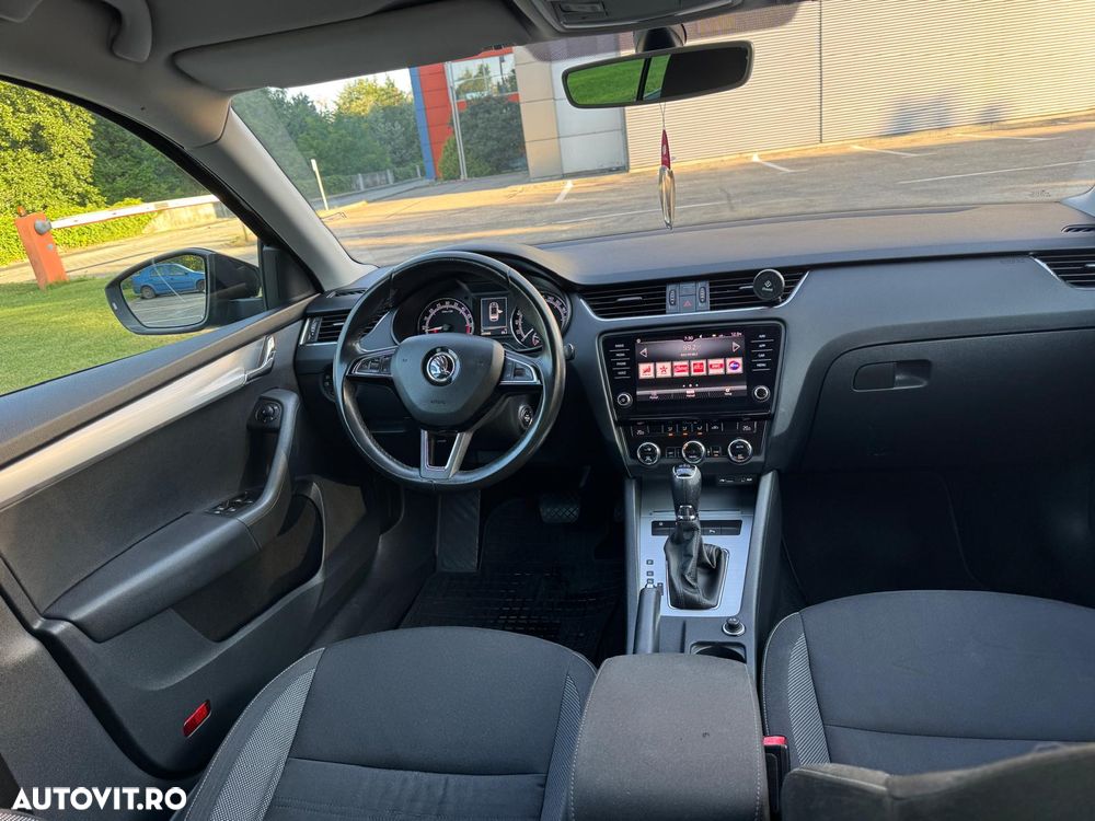 Skoda Octavia 1.6 TDI DSG Ambition - 5