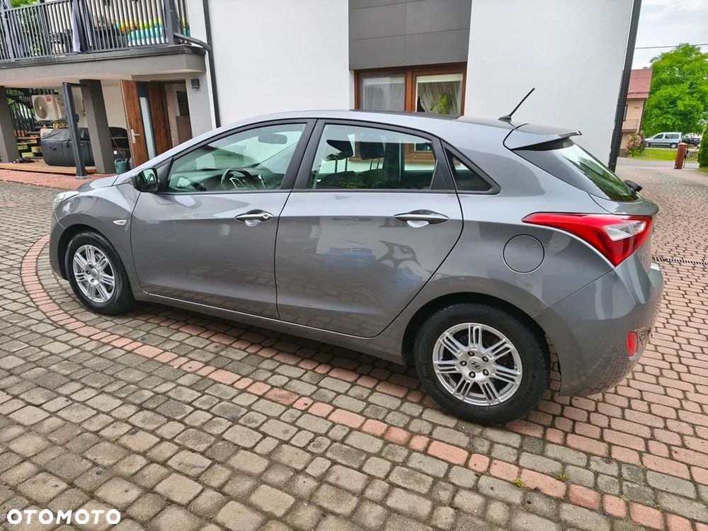 Hyundai i30 1.4 Trend - 16