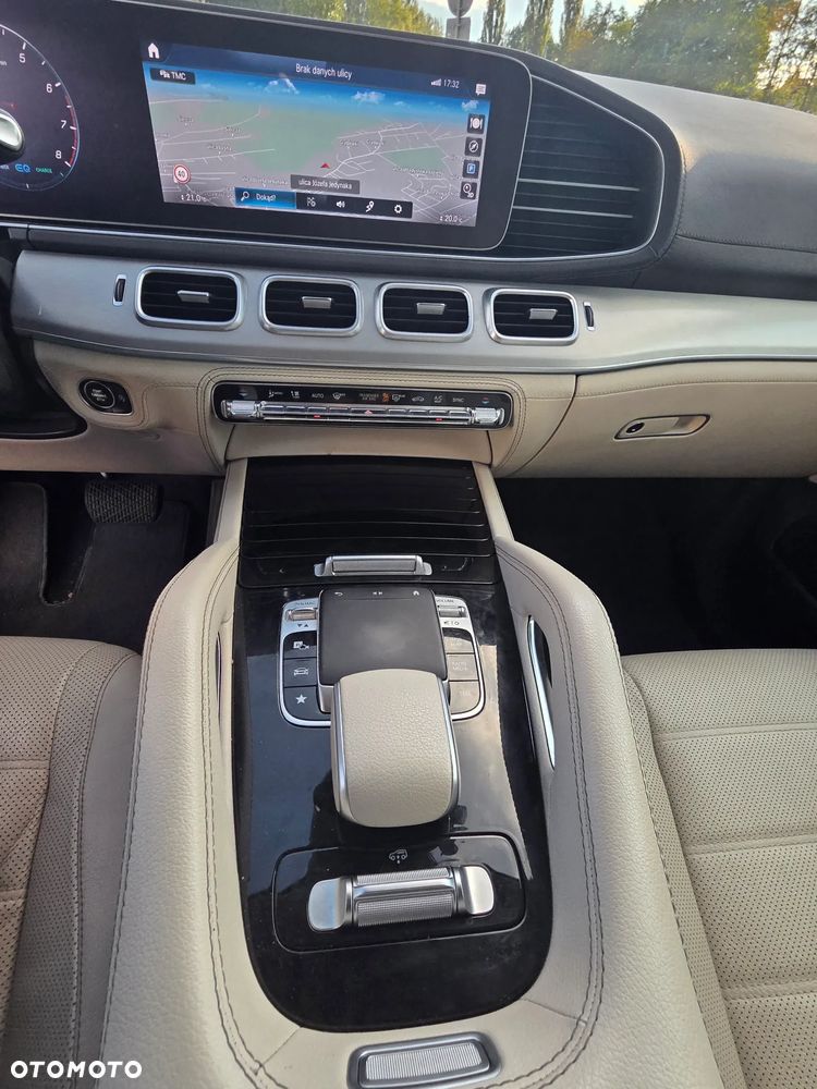 Mercedes-Benz GLE - 21