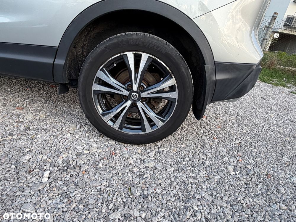 Nissan Qashqai 1.5 dCi N-Connecta - 8