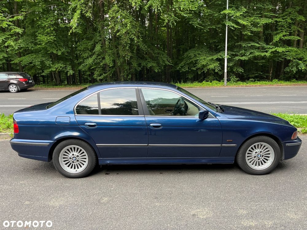 BMW Seria 5 520i - 3