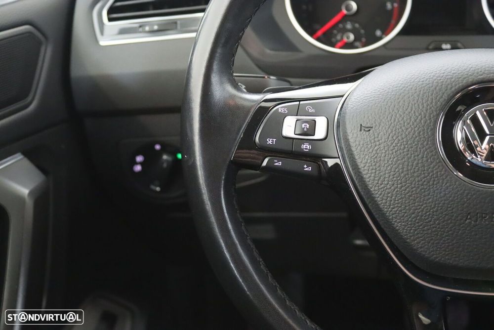 VW Tiguan Allspace 2.0 TDI Confortline DSG - 12