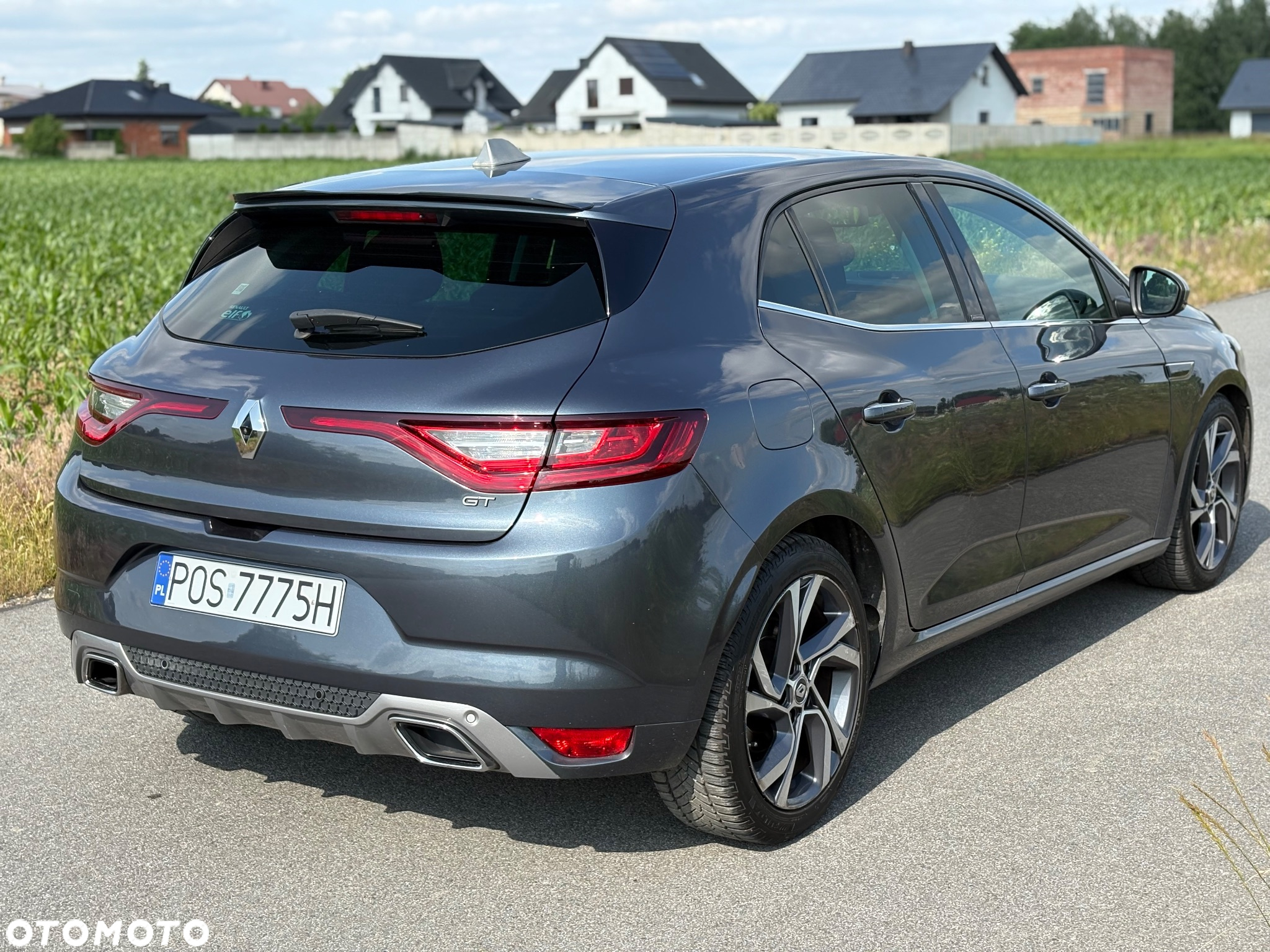 Renault Megane ENERGY TCe 205 EDC GT - 4