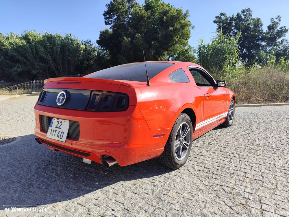 Ford Mustang - 8
