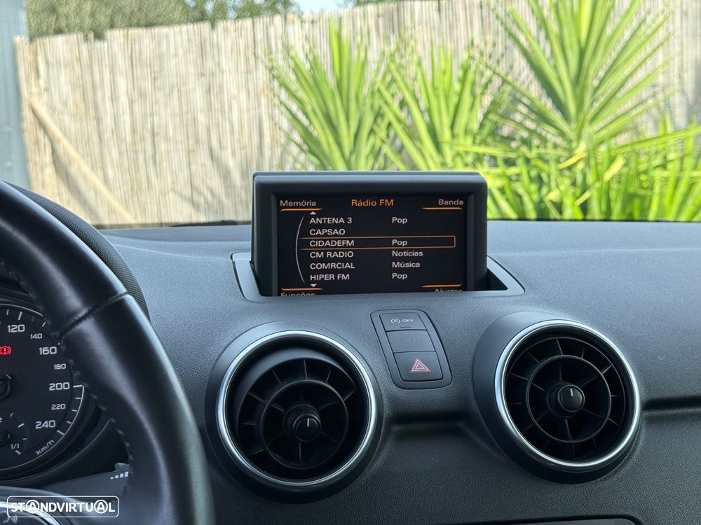 Audi A1 1.6 TDI Sport - 11