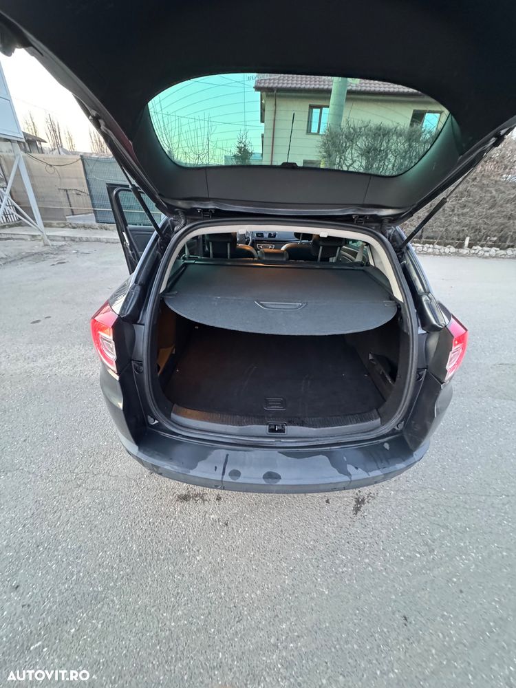 Renault Megane ENERGY dCi 110 EDC BOSE EDITION - 9