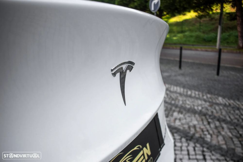 Tesla Model Y Long Range Tração Integral - 12