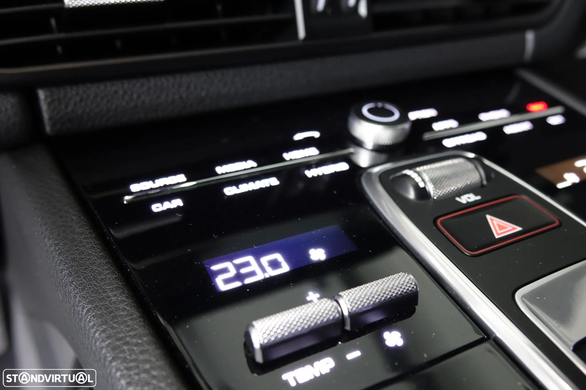Porsche Cayenne E-Hybrid - 35