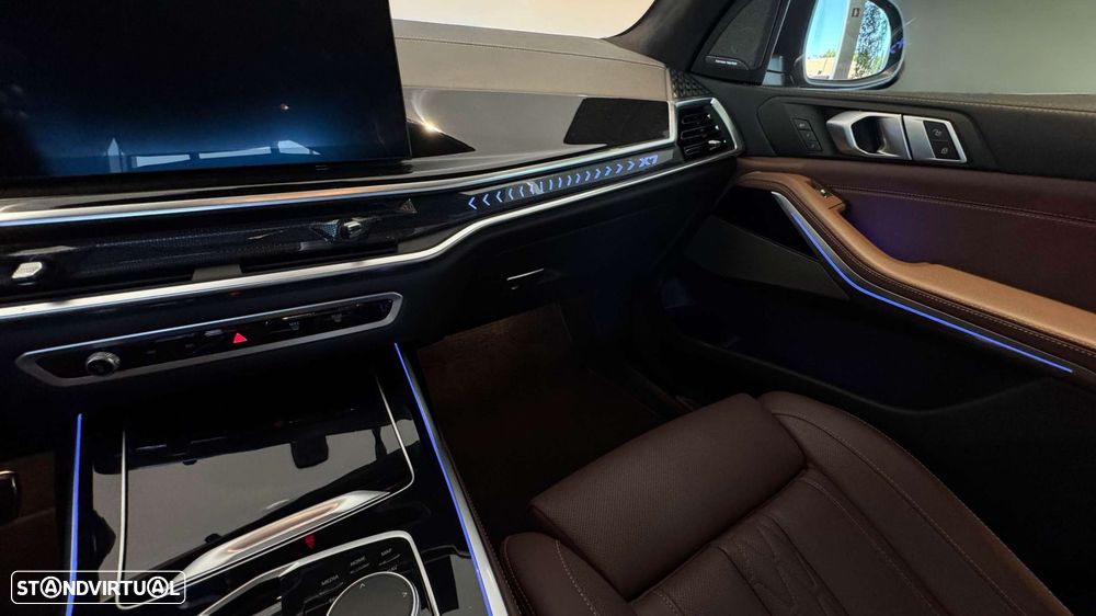 BMW X7 40 d xDrive Pack M - 13