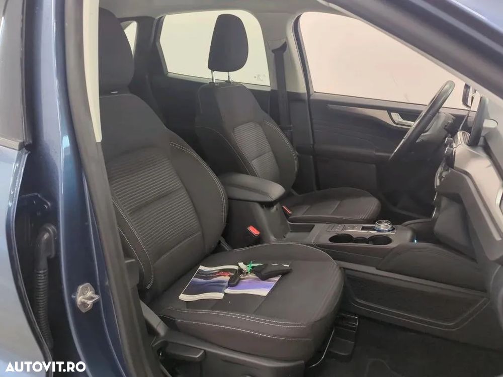 Ford Kuga ver-2-5-duratec-fwd-fhev-titanium - 12