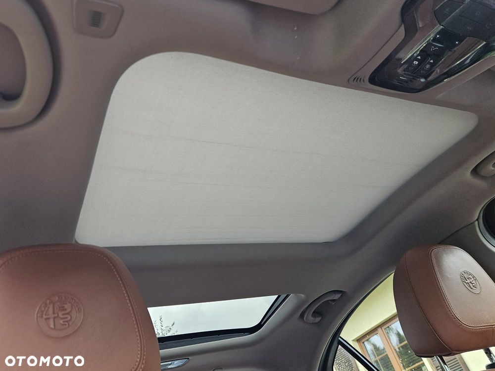 Alfa Romeo Giulia 2.0 Turbo Veloce TI Q4 - 19