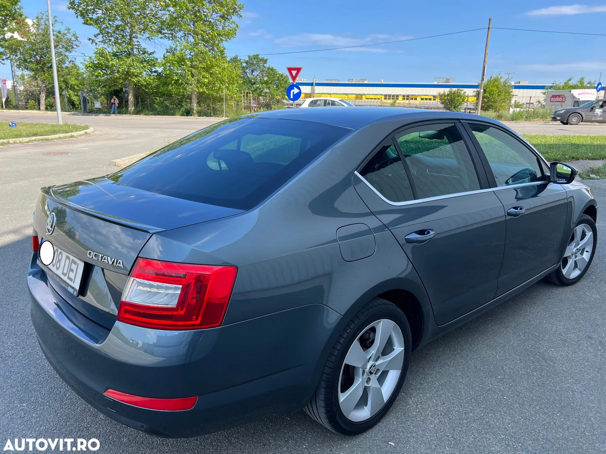 Skoda Octavia 1.6 TDI Ambition - 24