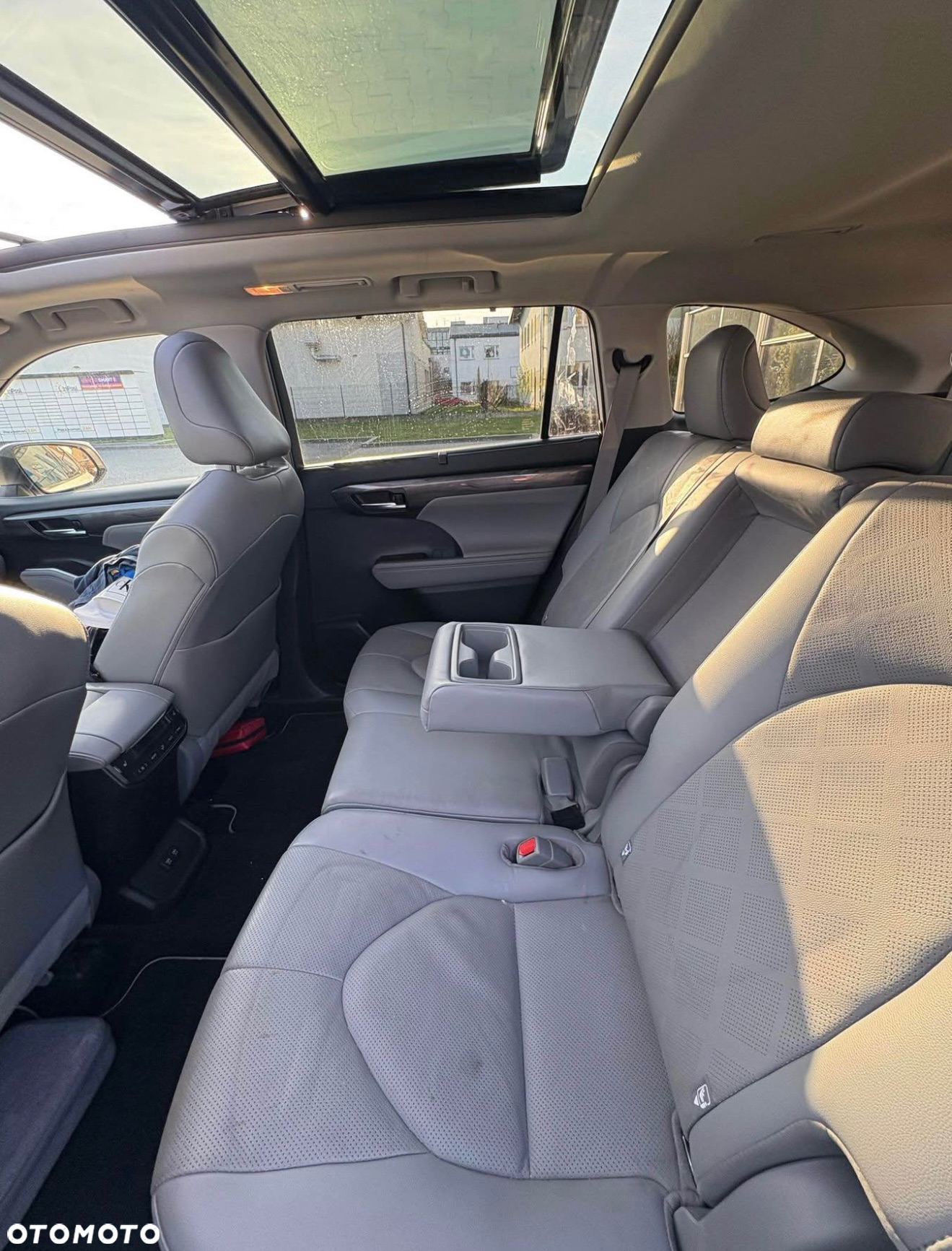 Toyota Highlander 2.5 Hybrid Executive - 12