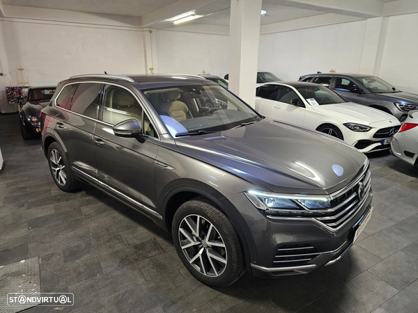 VW Touareg 3.0 TDI V6 Elegance Plus