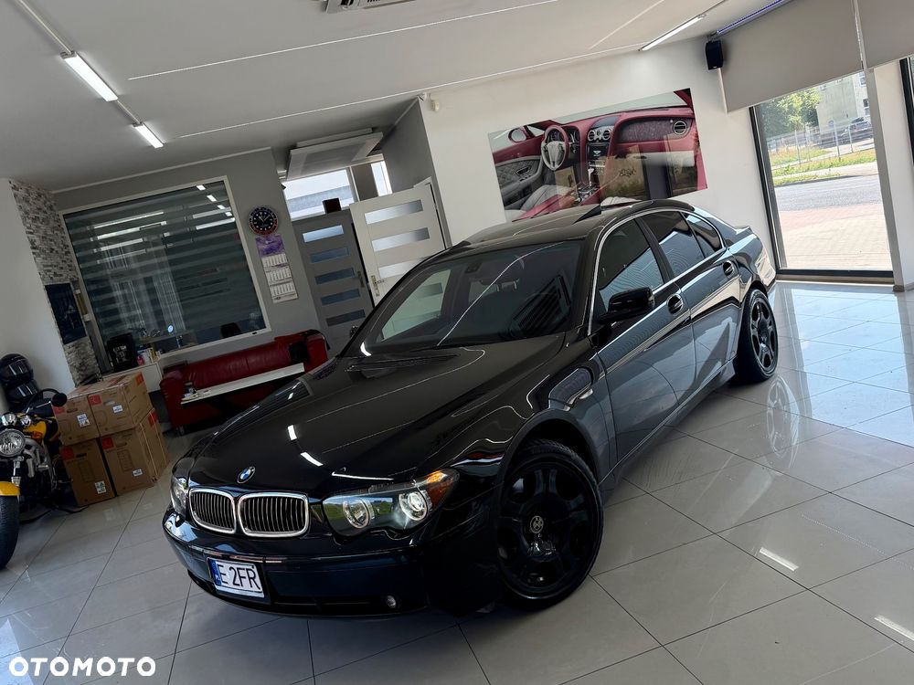 BMW Seria 7 745i - 13
