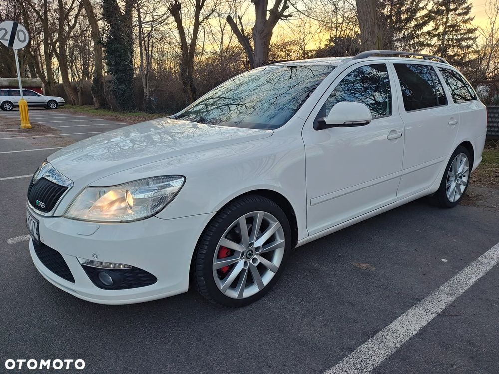 Skoda Octavia 2.0 TDI CR DPF RS - 5