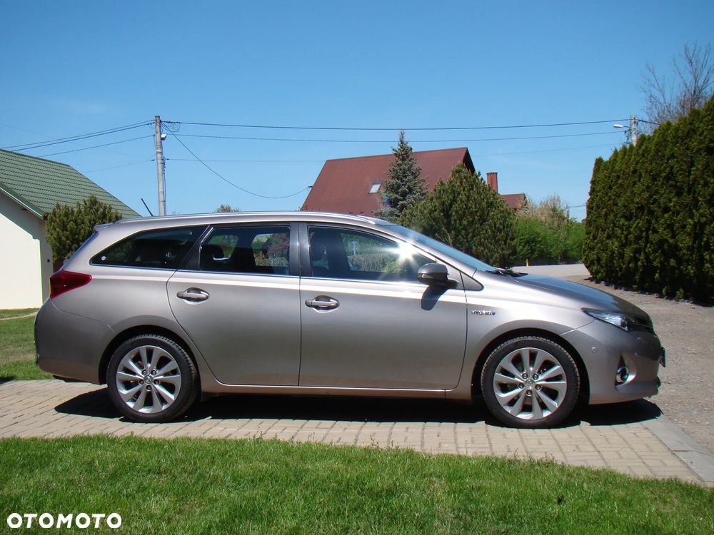 Toyota Auris - 11