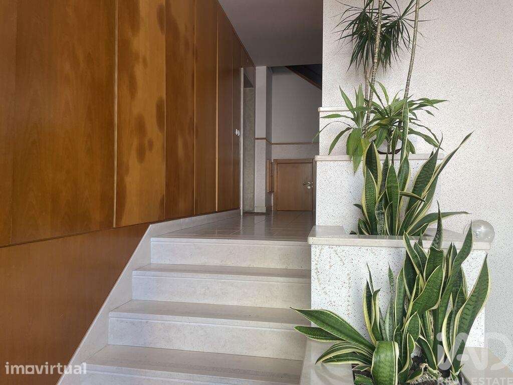 Duplex T2 em Peniche de 102,6 m2 - Grande imagem: 2/17